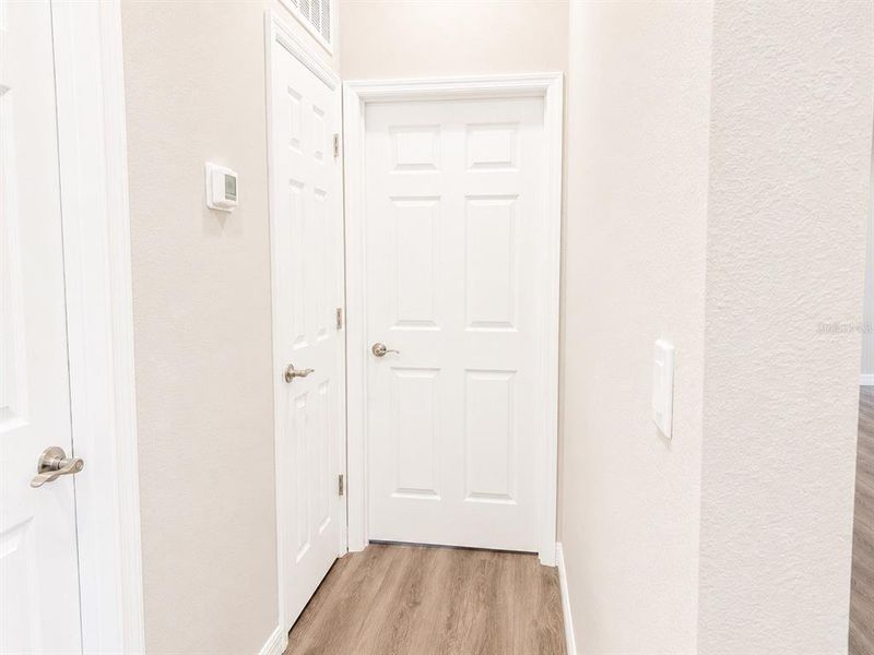 Spacious, unfurnished interior of a new home in , Tampa (Image 17).