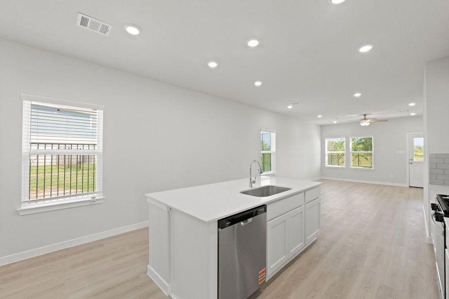 Furnished interior view inside a new home in River Ranch Trails, Dayton (Image 7).