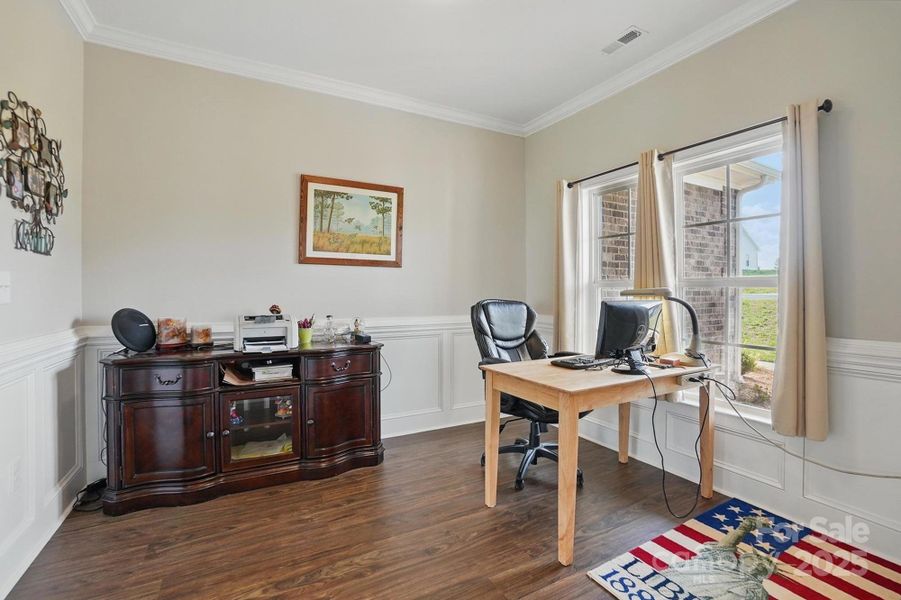 Furnished interior view inside a new home in , Monroe (Image 31).