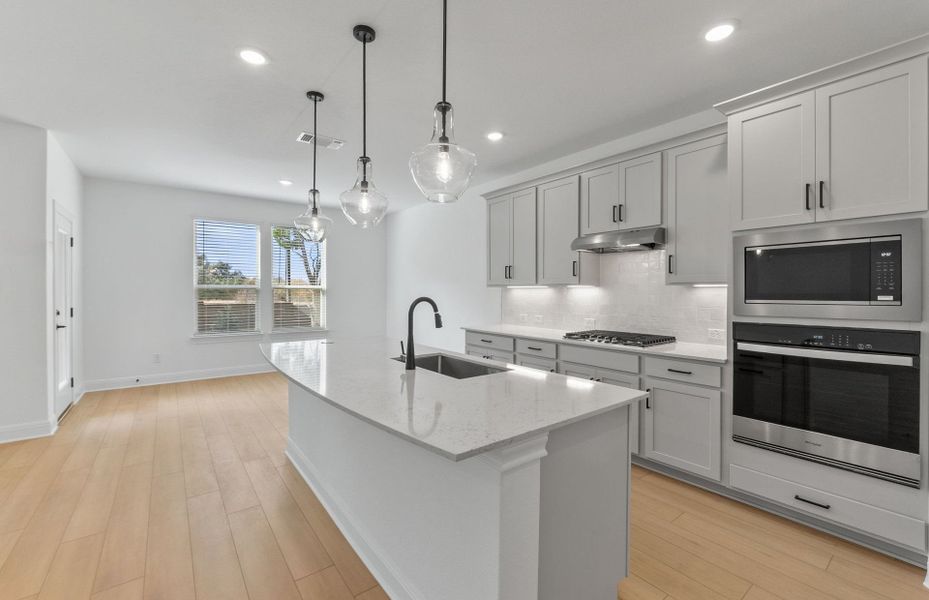 Furnished interior view inside a new home in Horizon Lake, Leander (Image 10).