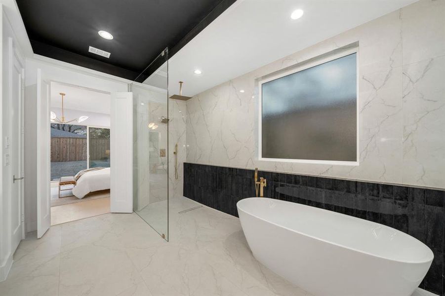 Furnished interior view inside a new home in , Dallas (Image 28).