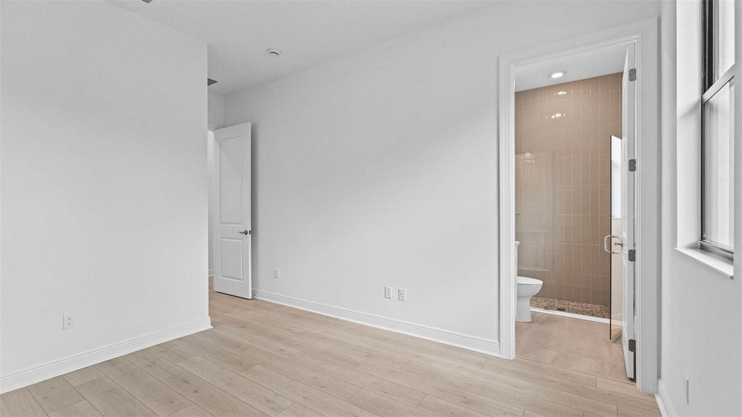 Spacious, unfurnished interior of a new home in Cresswind Palm Beach at Westlake, Westlake (Image 28). Spacious, unfurnished interior of a new home in Cresswind Palm Beach at Westlake, Westlake (Image 28).