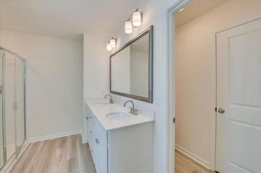 1000024674 1000024674