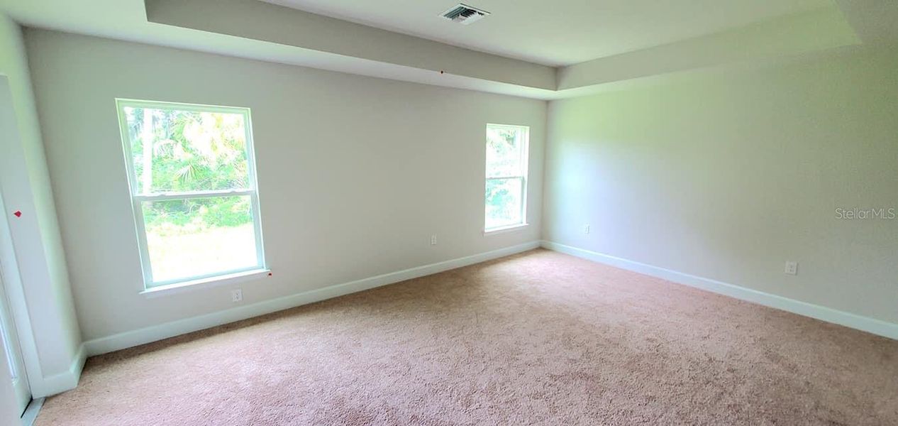 Spacious, unfurnished interior of a new home in Port Charlotte, Port Charlotte (Image 8). Spacious, unfurnished interior of a new home in Port Charlotte, Port Charlotte (Image 8).