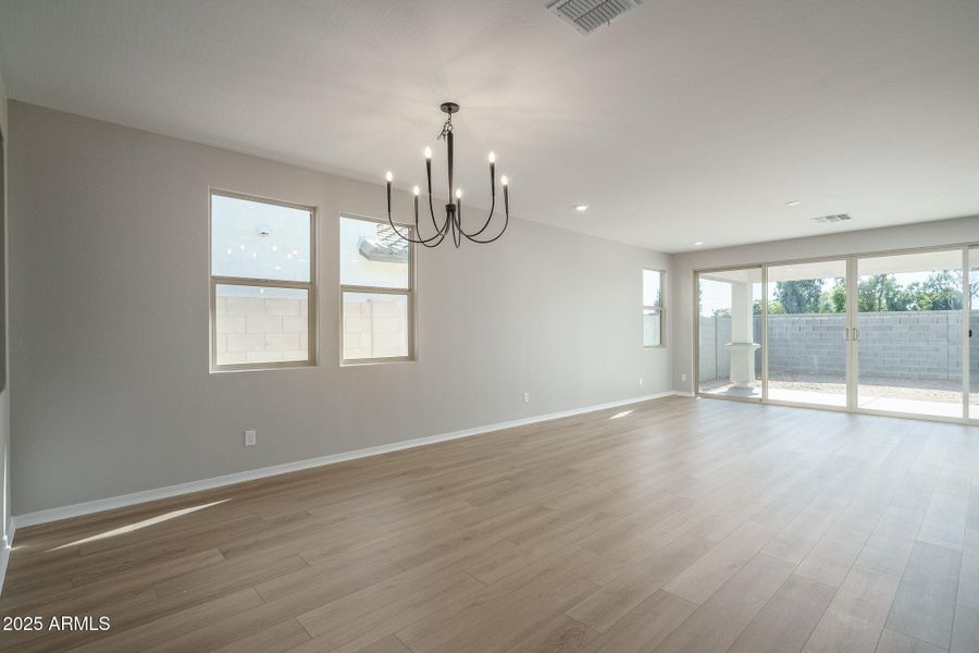 5) DINING TO GREAT ROOM 5) DINING TO GREAT ROOM