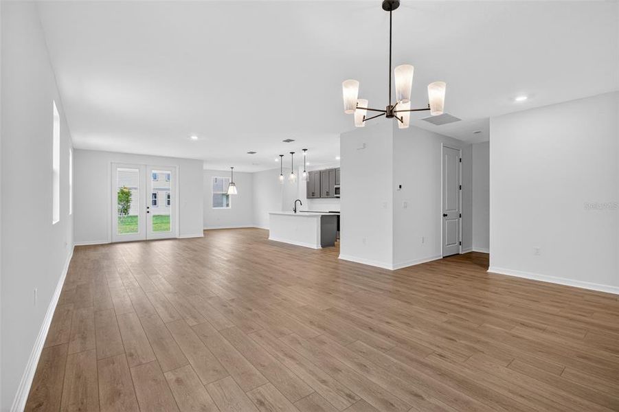 Spacious, unfurnished interior of a new home in Trailside, Mount Dora (Image 14).