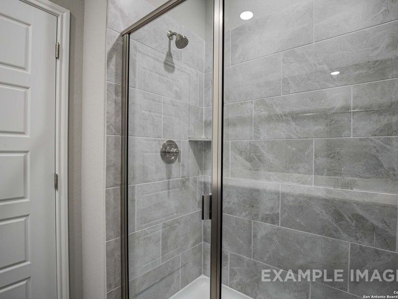 Close-up of interior finishes inside a home in Agave, San Antonio (Image 8).