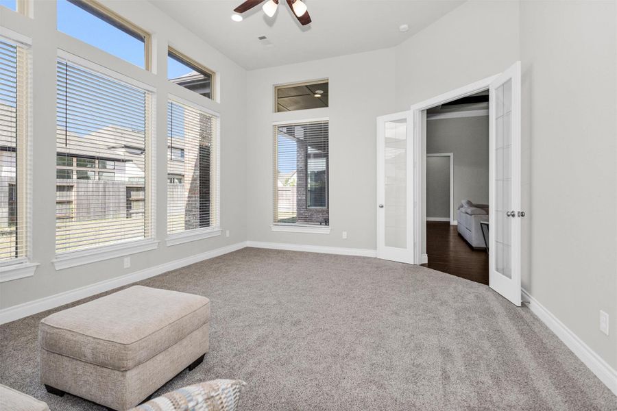 Spacious, unfurnished interior of a new home in Artavia 70′, Conroe (Image 20).