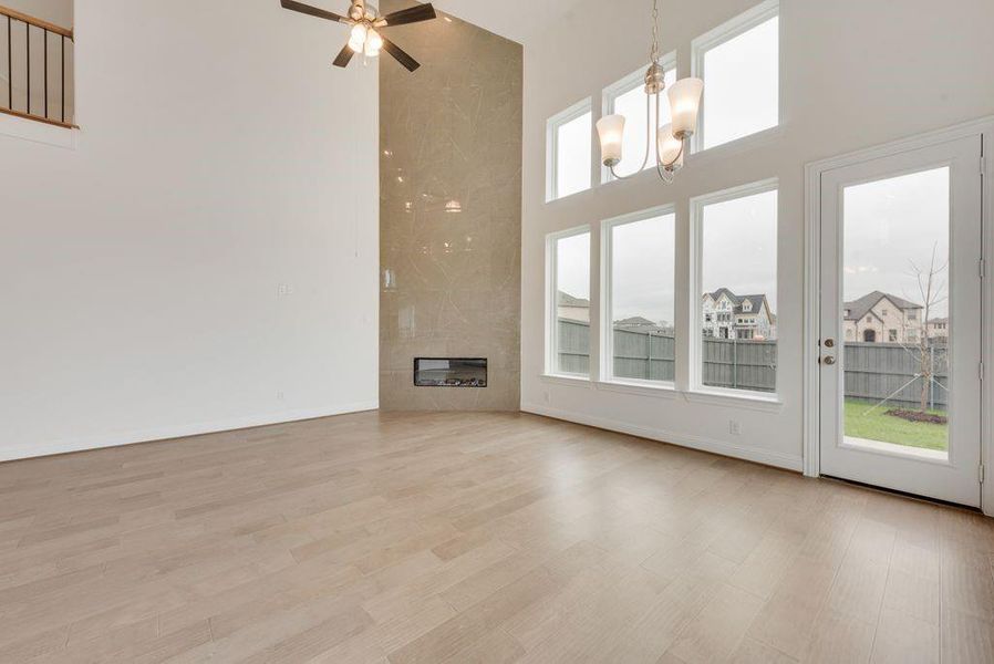 Spacious, unfurnished interior of a new home in Prairie Ridge, Midlothian (Image 21). Spacious, unfurnished interior of a new home in Prairie Ridge, Midlothian (Image 21).