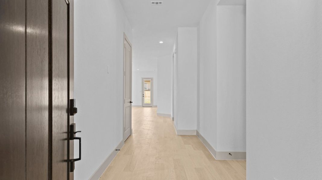 Representative unfurnished interior of a home built from the Cardinale by D.R. Horton in Westland Ranch 60' Homesites, League City (Image 21). Representative unfurnished interior of a home built from the Cardinale by D.R. Horton in Westland Ranch 60' Homesites, League City (Image 21).