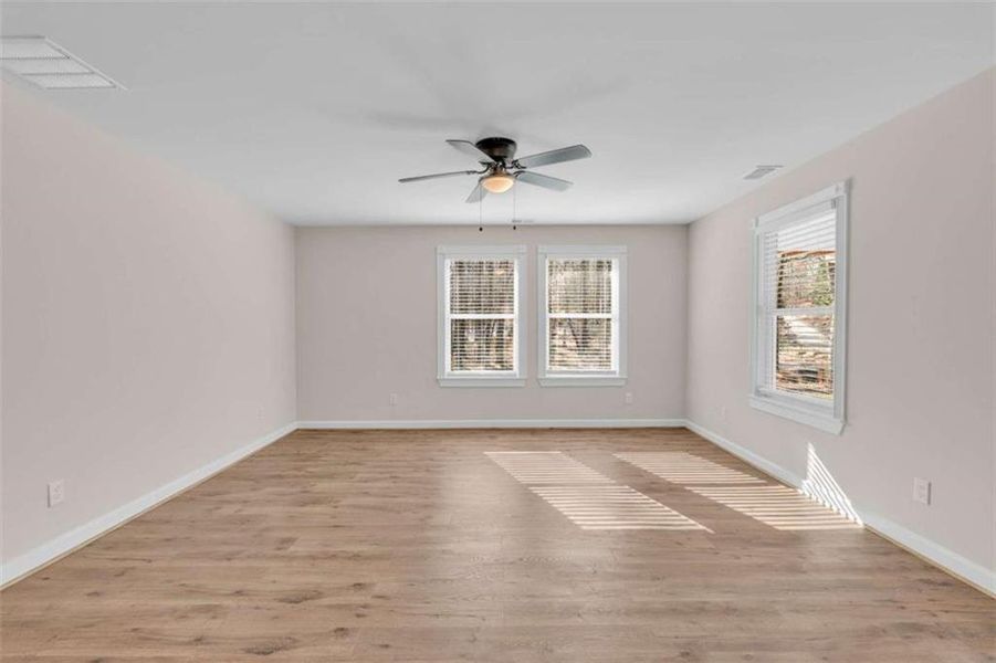 Spacious, unfurnished interior of a new home in , Temple (Image 16).