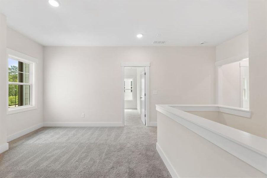 Spacious, unfurnished interior of a new home in Hillshire, Cumming (Image 16).