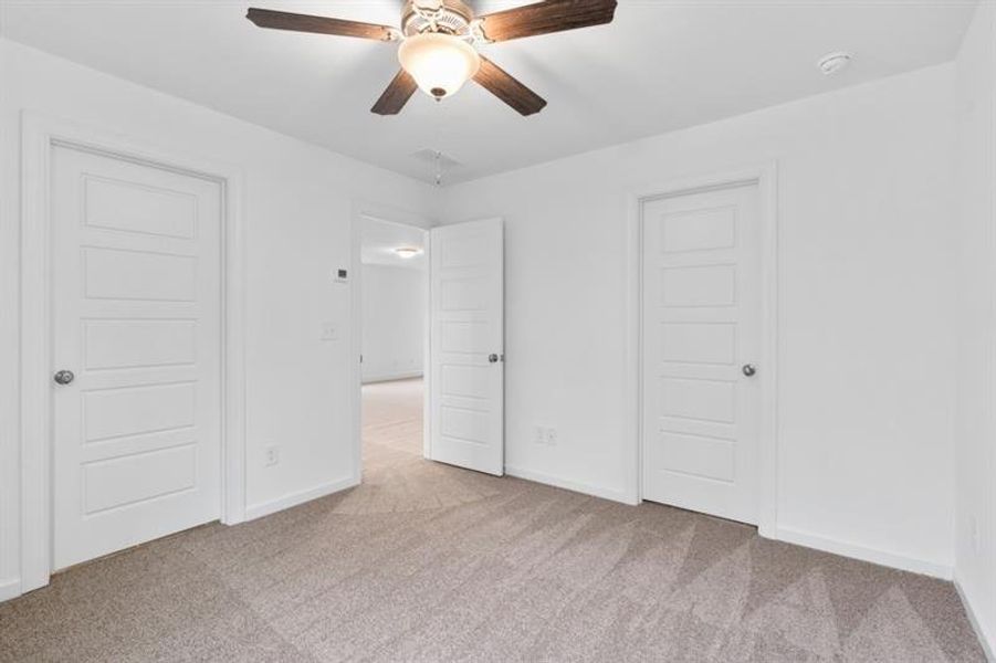 Spacious, unfurnished interior of a new home in , Athens (Image 23).