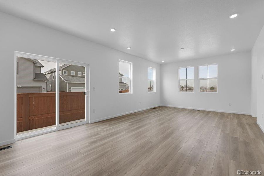 1177 Prospect Aly ~ Ready Now