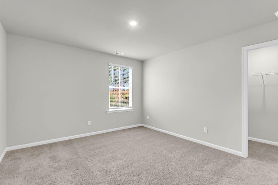 Spacious, unfurnished interior of a new home in Wildcat Chase, Summerville (Image 19).