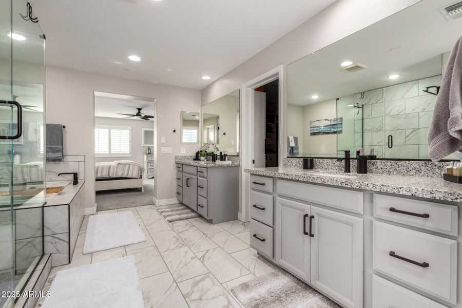 24 - Mariposa Grande 14045