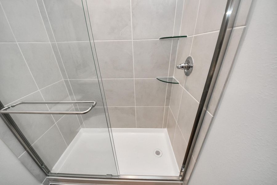 Close-up of interior finishes inside a home in Santa Fe, Cleveland (Image 16).