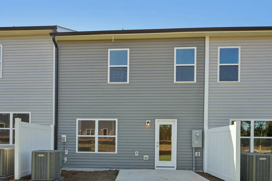 Exterior - Graceful lines and classic charm never fade.