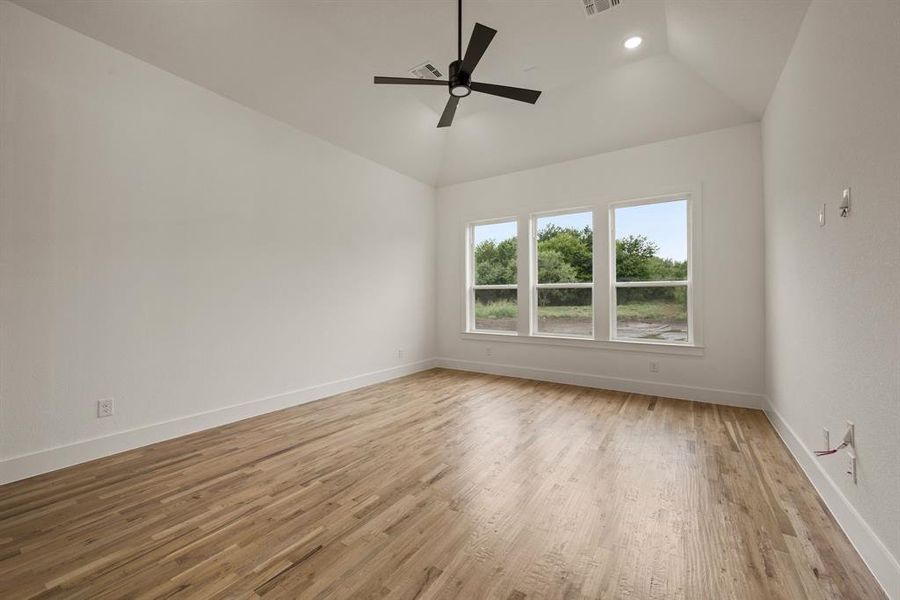 Spacious, unfurnished interior of a new home in Rolling Creek Ranch, Aledo (Image 36). Spacious, unfurnished interior of a new home in Rolling Creek Ranch, Aledo (Image 36).