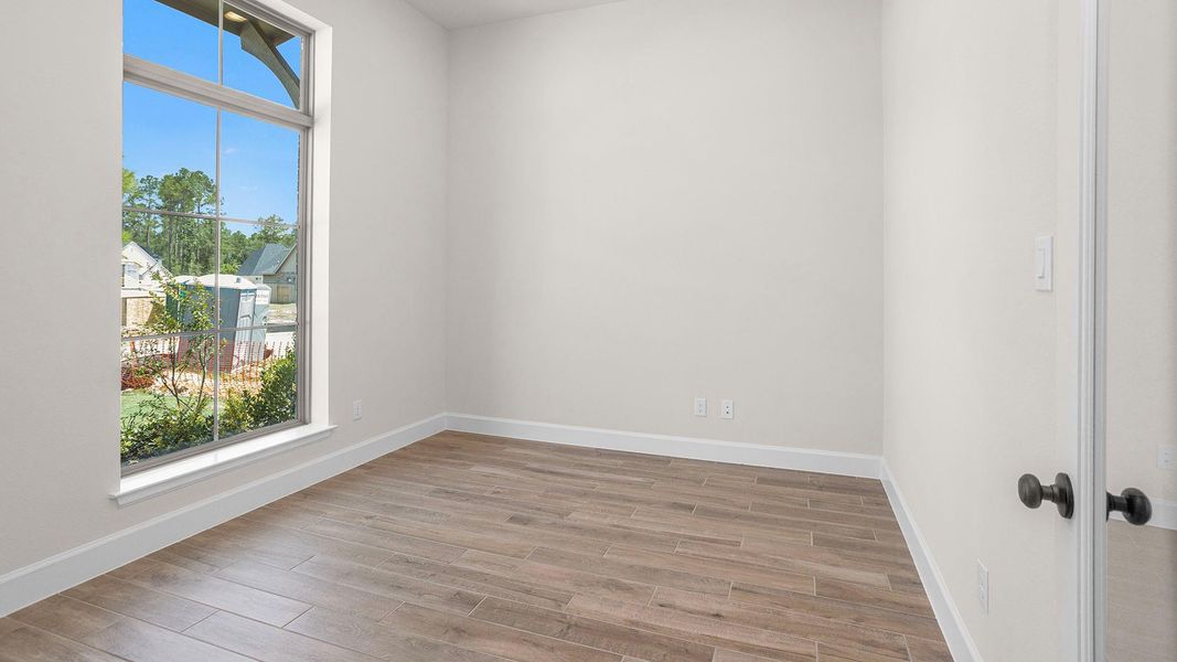 Spacious, unfurnished interior of a new home in Woodhavyn, Magnolia (Image 6).