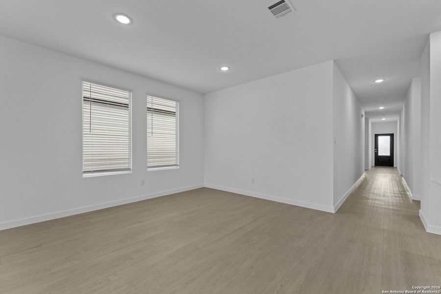 Spacious, unfurnished interior of a new home in , New Braunfels (Image 16).