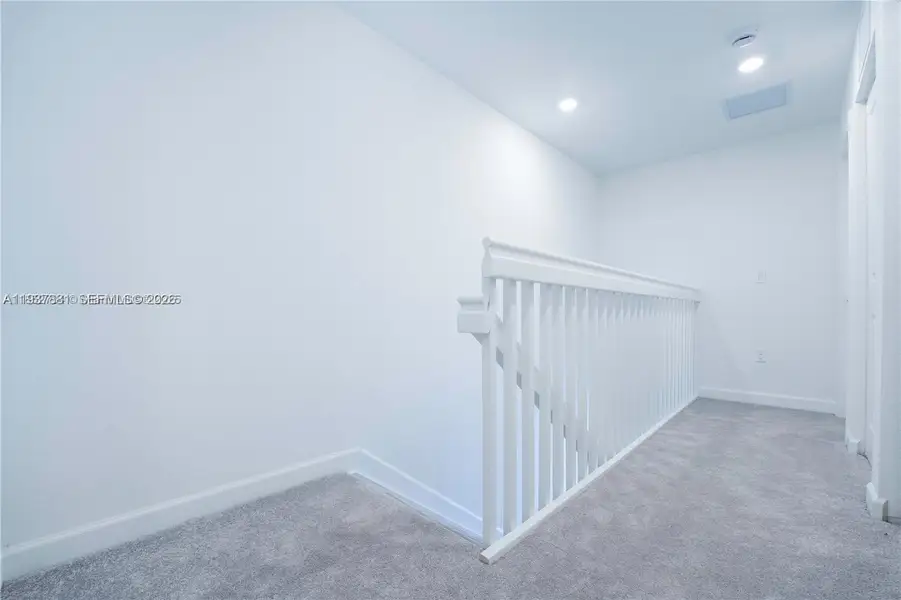 Spacious, unfurnished interior of a new home in , Pembroke Park (Image 14).