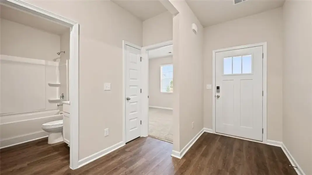 Spacious, unfurnished interior of a new home in Champion's Run, Lithonia (Image 16).