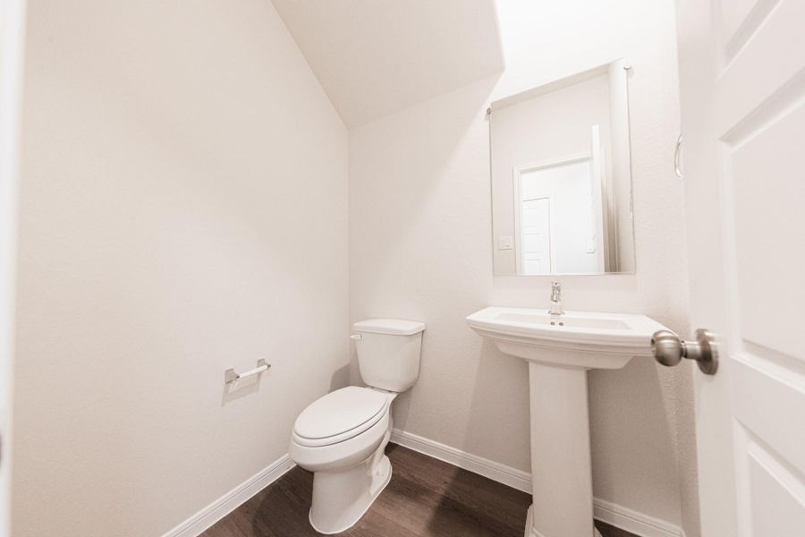 Furnished interior view inside a new home in Bammel Oaks, Houston (Image 7).