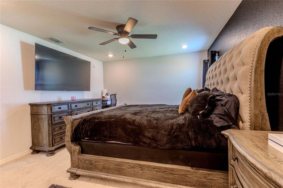 Furnished interior view inside a new home in , Zephyrhills (Image 15).