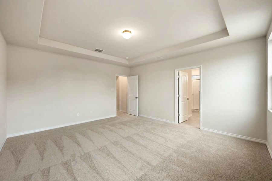 Spacious, unfurnished interior of a new home in The Cottages at Lariat, Liberty Hill (Image 41).