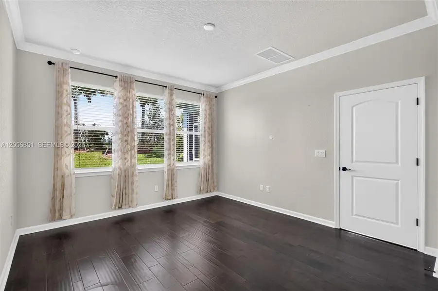 Spacious, unfurnished interior of a new home in , Port St. Lucie (Image 43).