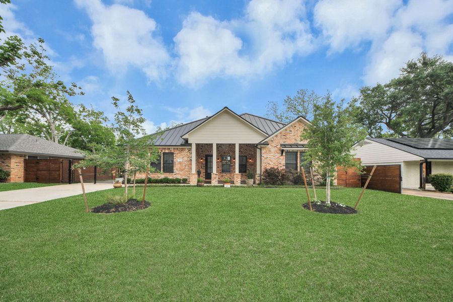 Front exterior of a new home in , Sugar Land, TX, highlighting curb appeal (Image 21).
