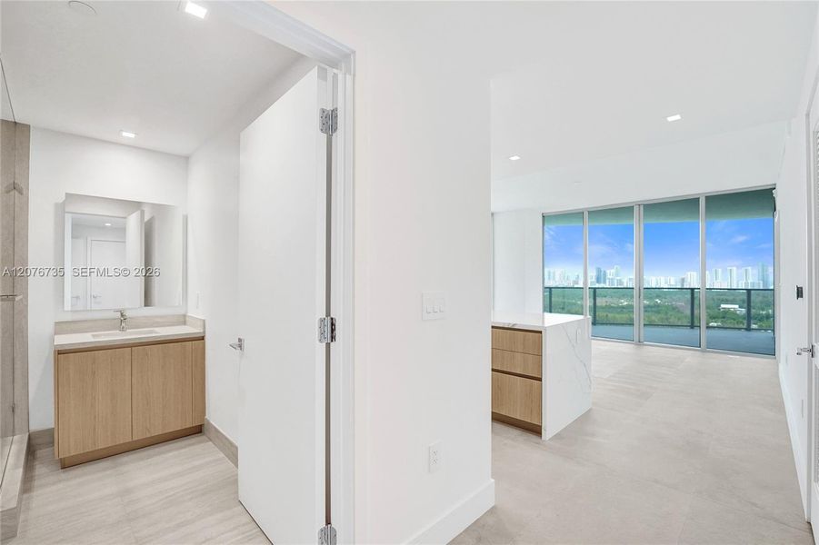Image 107 of a home in .