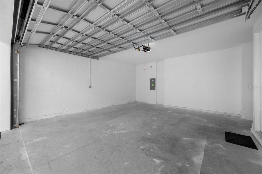 Image 63 of a home in Blanc.