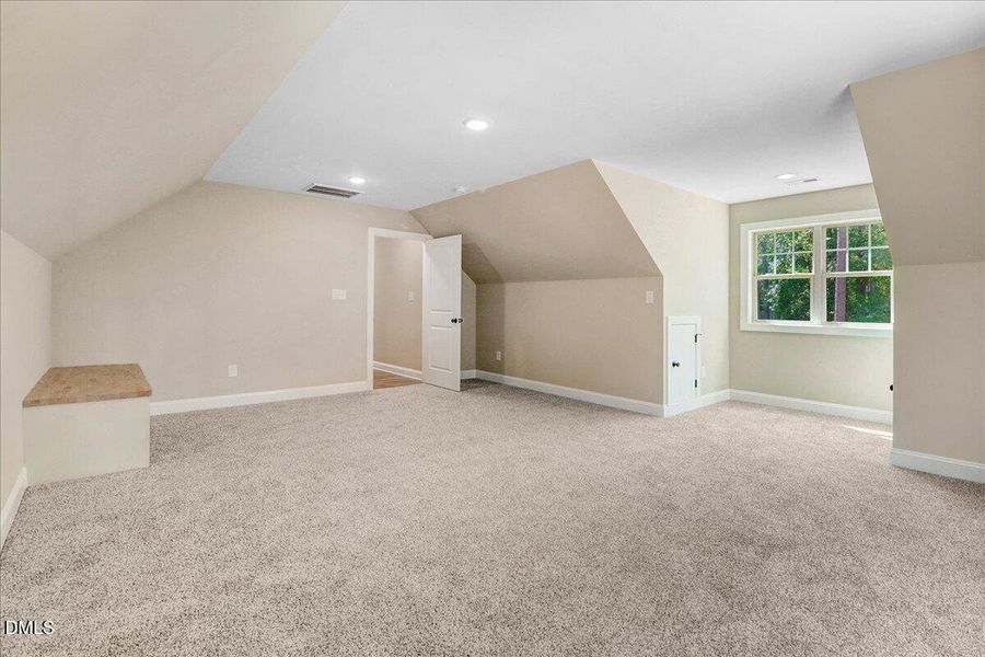 42-27 Wisteria Dr-42 42-27 Wisteria Dr-42