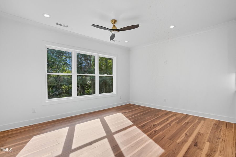 304 King Charles Unit 2-34 304 King Charles Unit 2-34