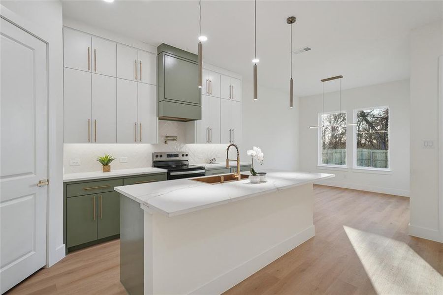 Furnished interior view inside a new home in , Dallas (Image 8).