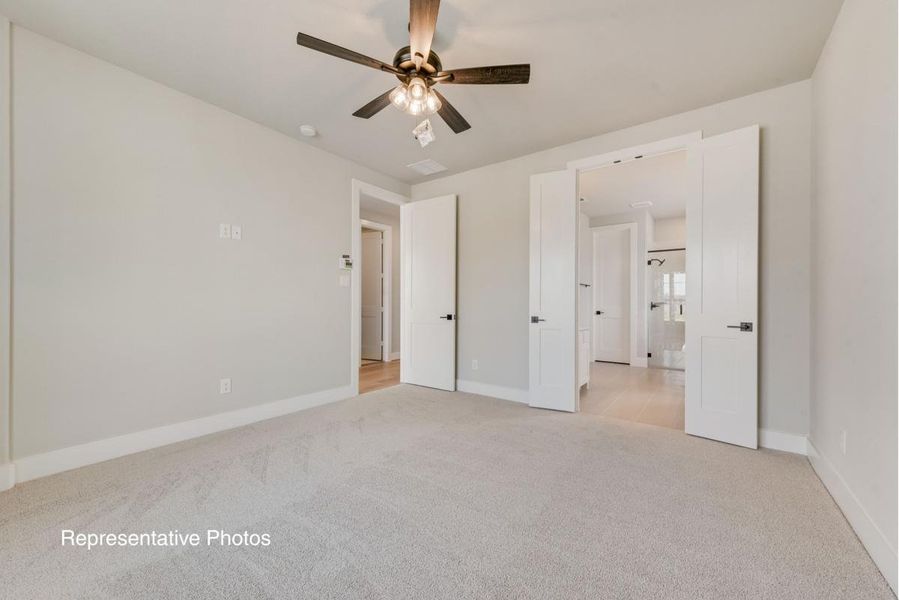 Representative unfurnished interior of a home built from the Royal Catherine IV by Grand Homes in Edgewater, Fate (Image 19).