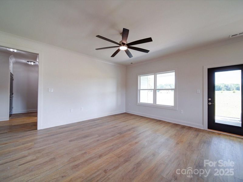 Spacious, unfurnished interior of a new home in , Monroe (Image 26).