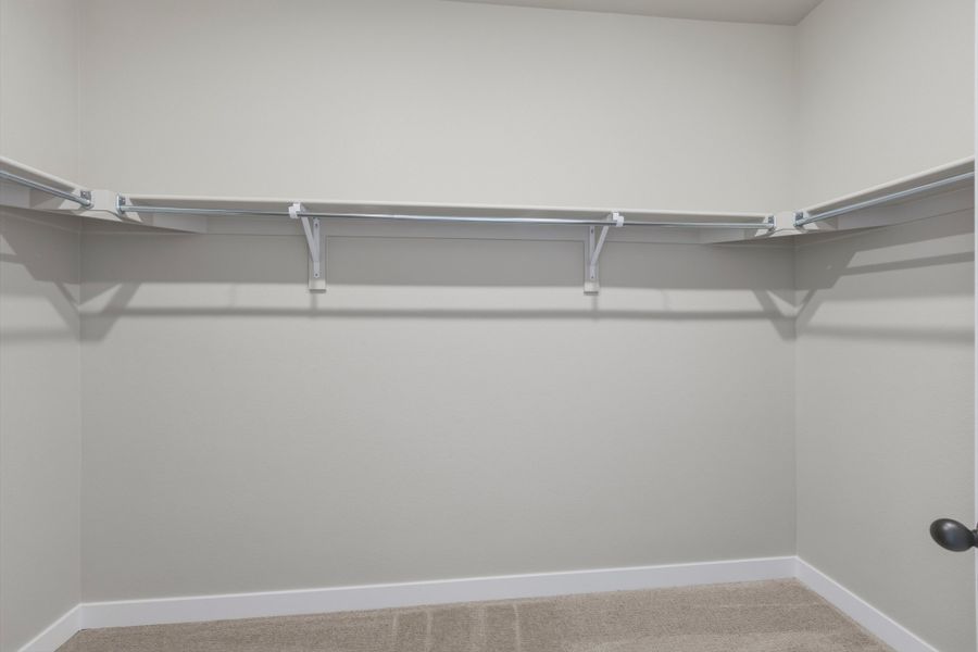 Spacious, unfurnished interior of a new home in The Aurora Highlands, Aurora (Image 21).