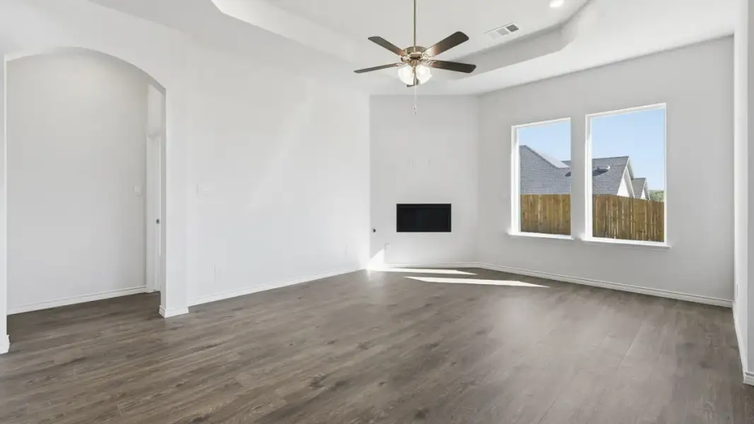 Spacious, unfurnished interior of a new home in Madera, Royse City (Image 12).