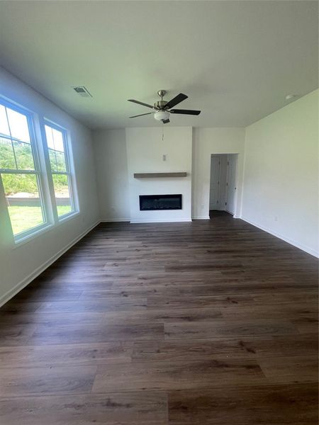 Spacious, unfurnished interior of a new home in Springwood Grove, Central (Image 18). Spacious, unfurnished interior of a new home in Springwood Grove, Central (Image 18).