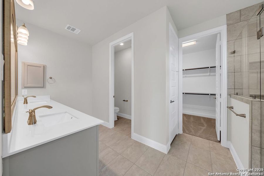 Furnished interior view inside a new home in The Parklands, Schertz (Image 4). Furnished interior view inside a new home in The Parklands, Schertz (Image 4).