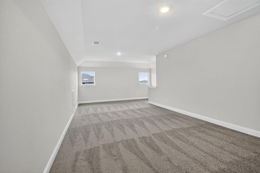 Spacious, unfurnished interior of a new home in Highland Crossing, Celina (Image 19). Spacious, unfurnished interior of a new home in Highland Crossing, Celina (Image 19).