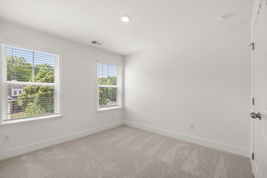 Spacious, unfurnished interior of a new home in Willow Creek, Watkinsville (Image 45).