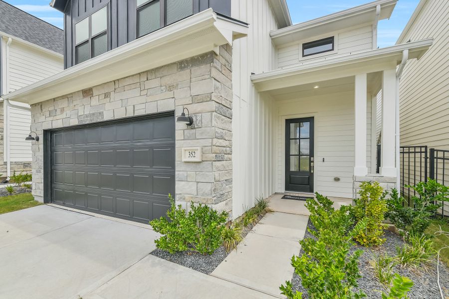 Exterior details and patio area of a home in Summer Place  35', Montgomery (Image 3).