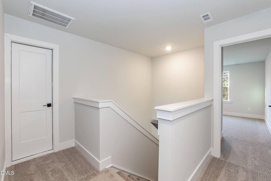 Landing 01 Landing 01