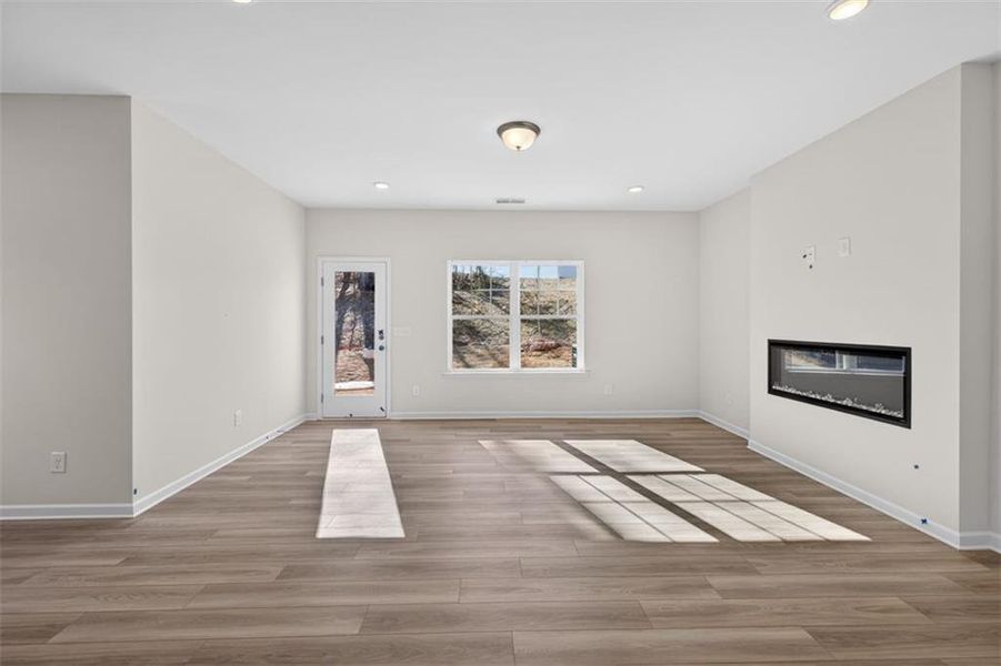 Spacious, unfurnished interior of a new home in Jameson Towns, Villa Rica (Image 23).