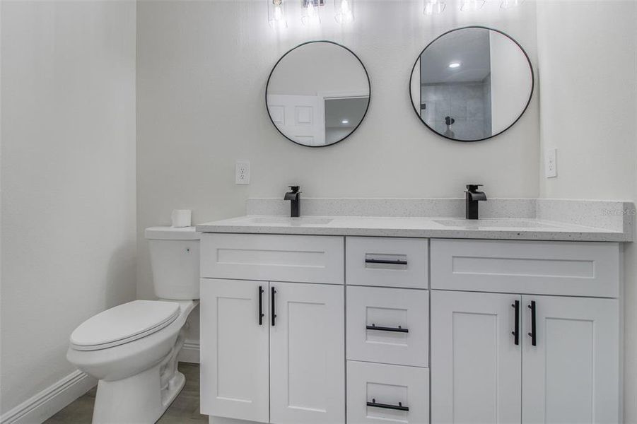 Furnished interior view inside a new home in , Deland (Image 6).