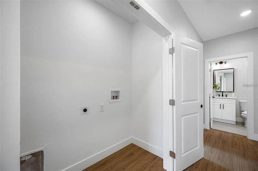 Spacious, unfurnished interior of a new home in , St. Petersburg (Image 29). Spacious, unfurnished interior of a new home in , St. Petersburg (Image 29).